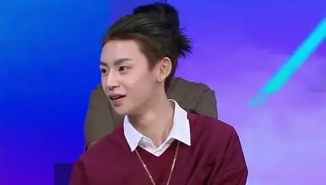 热血battle黄明昊小鬼即兴斗舞燃炸全场