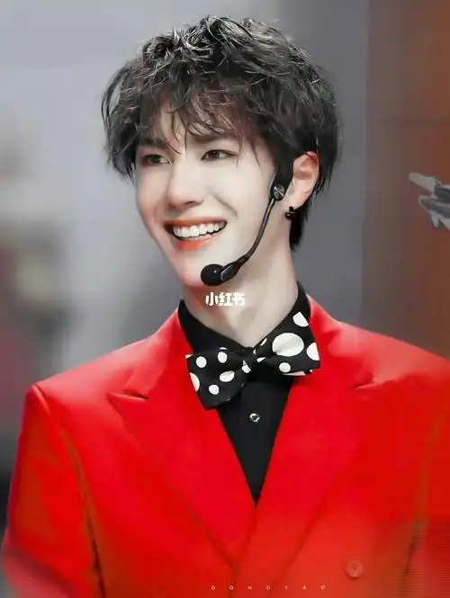 王一博这红色也太美了吧
