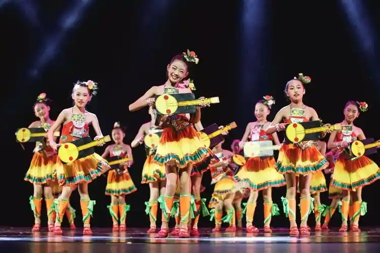 第九届小荷风采全国少儿舞蹈展演第二场剧照